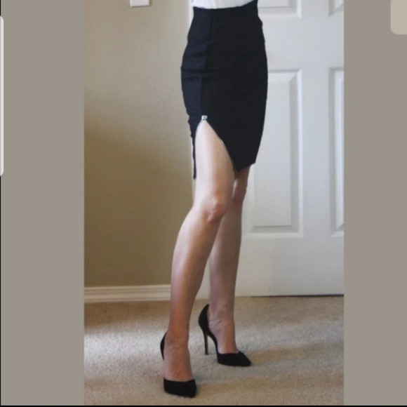 *2 for 30* ARITZIA Wilfred Campagne Pencil Skirt - Picture 4 of 10